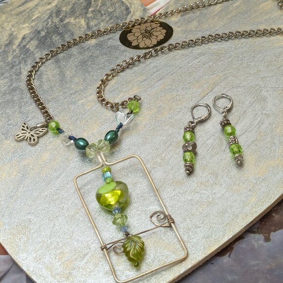 Murano Beads Heart Modernistic Hand Made Wired Green Love Like Butterfly LOVE - Picture 1 of 9